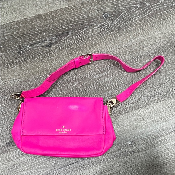 kate spade Handbags - Kate Spade Vibrant Pink Crossbody Bag